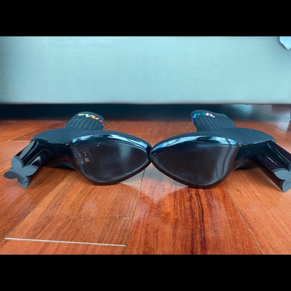 Brand New - LOUIS VUITTON Silhouette Ankle Boot - Picture 2 of 6